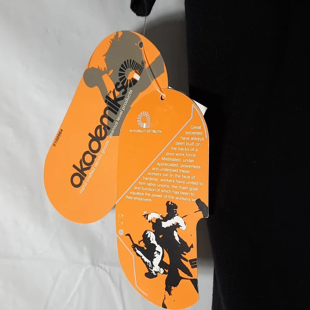 NWT AKADEMIKS Black T- shirt  SZ L - Picture 7 of 10